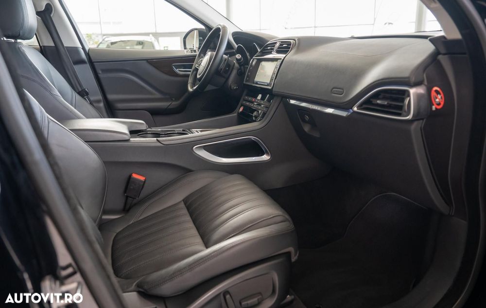 Jaguar F-Pace 20d Aut. Portfolio - 16