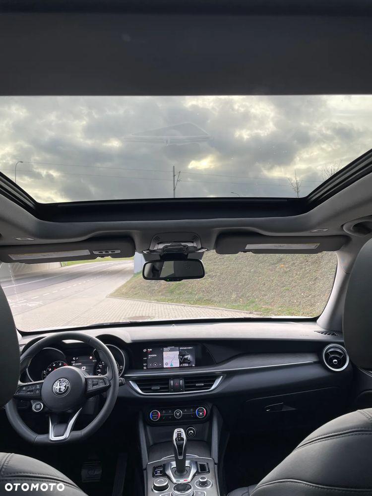 Alfa Romeo Stelvio 2.0 Turbo TI Q4 - 12