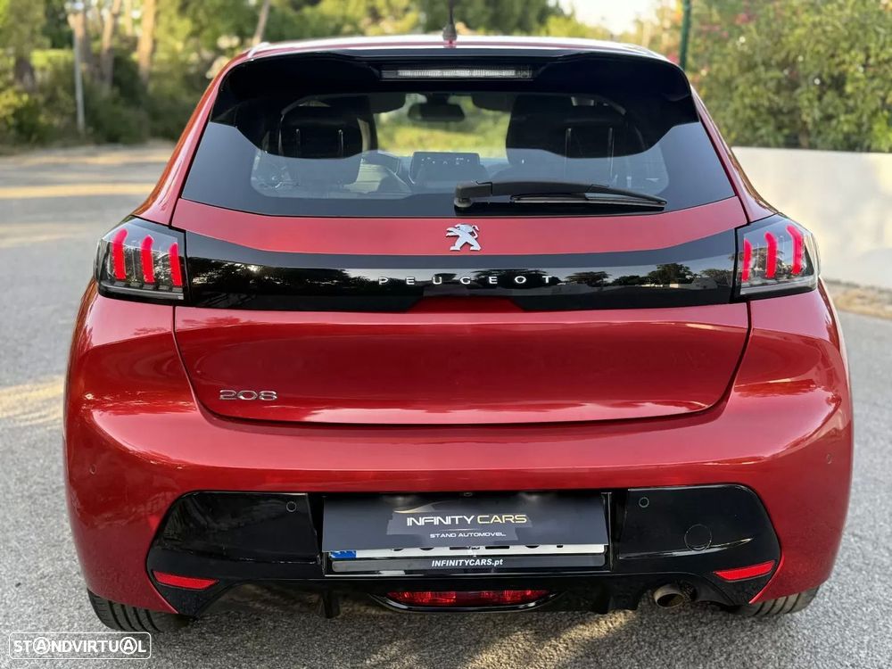 Peugeot 208 1.2 PureTech Allure EAT8 - 8