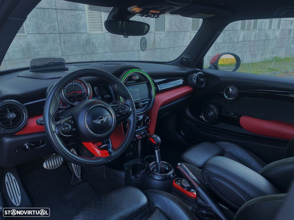 MINI 3 Portas John Cooper Works Auto Desportiva - 13