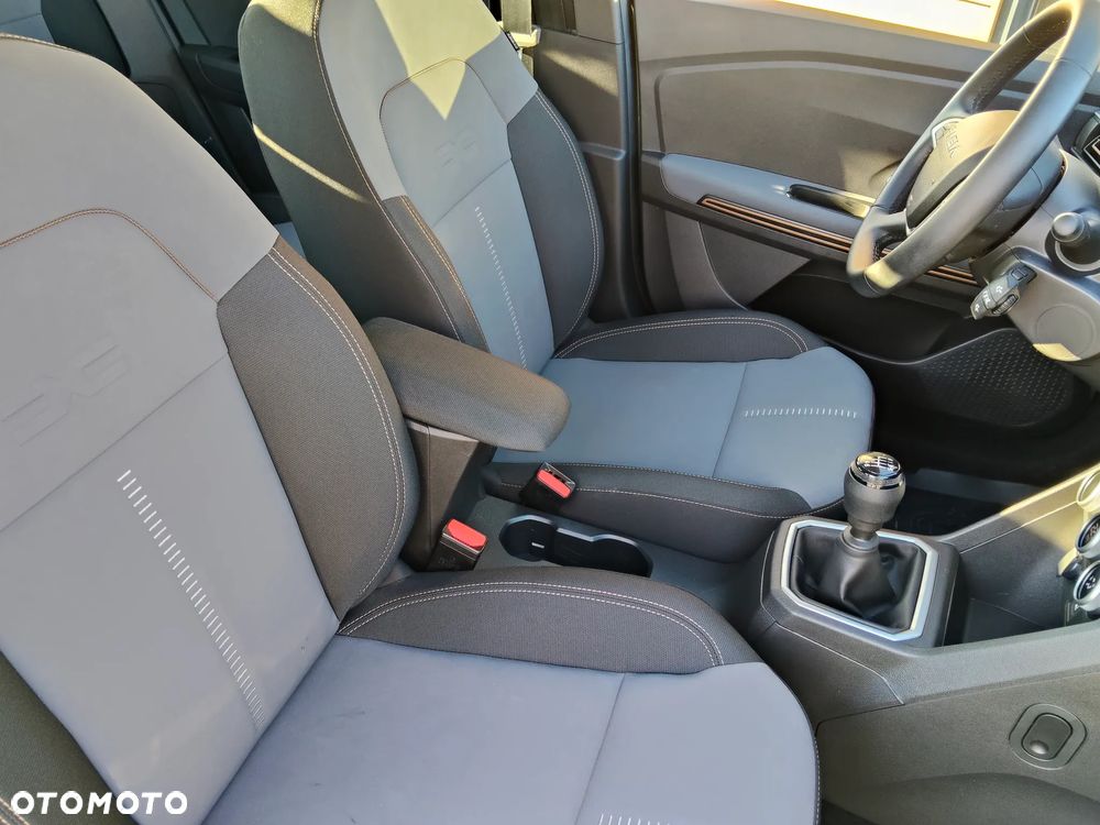 Dacia Sandero Stepway TCe 90 Expression + - 27