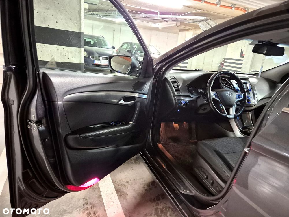 Hyundai i40 1.7 CRDi Comfort + - 32