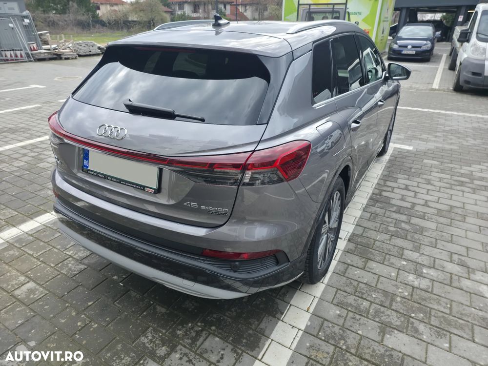 Audi Q4 e-tron 45 quattro - 5