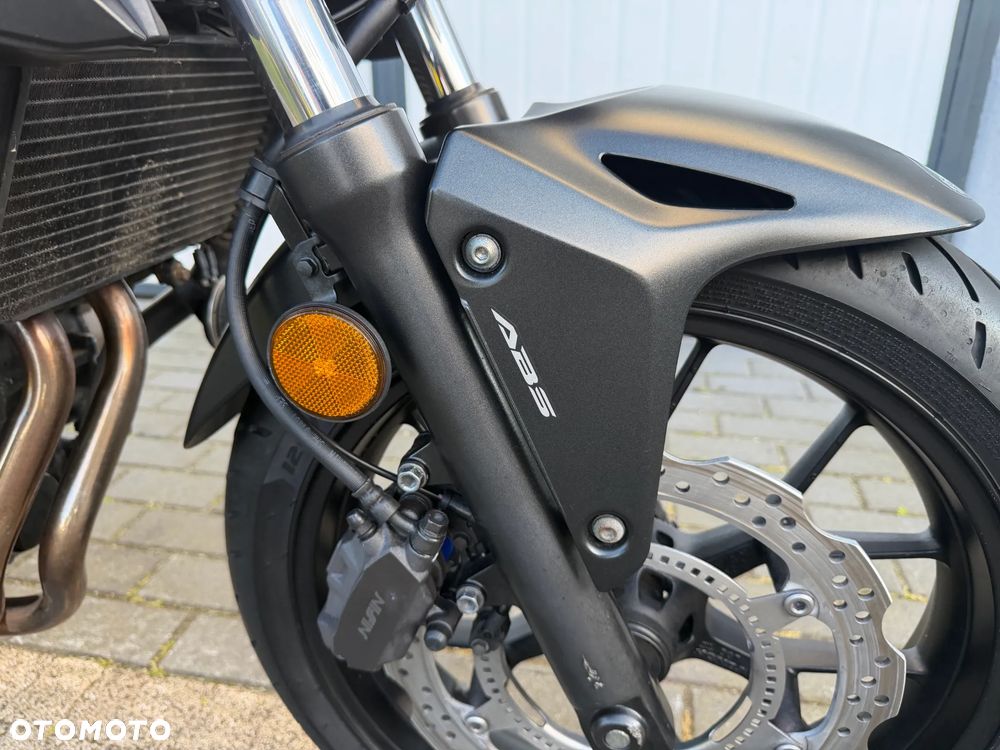 Honda CB - 25