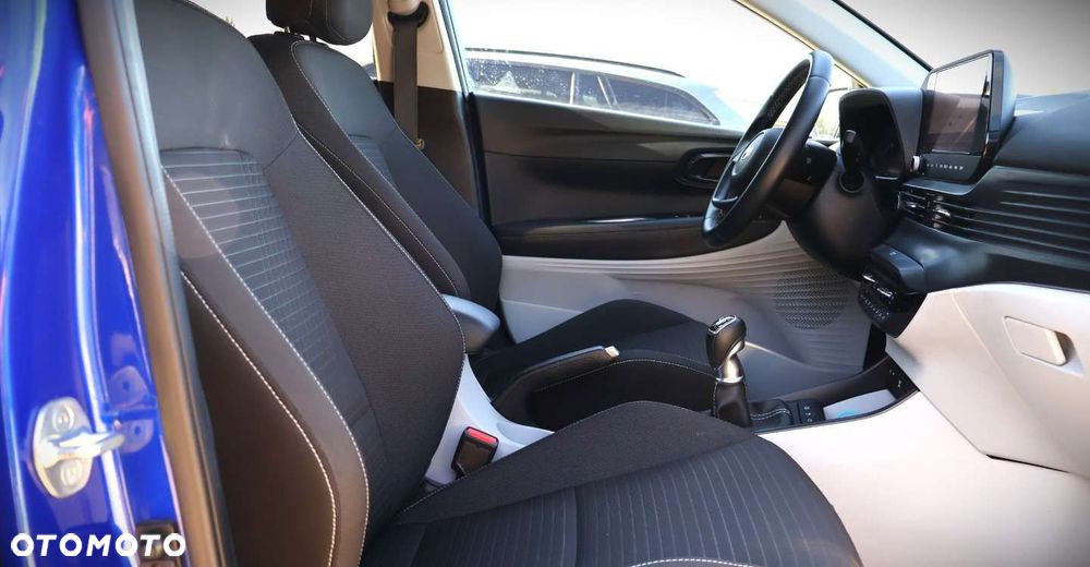Hyundai i20 - 19