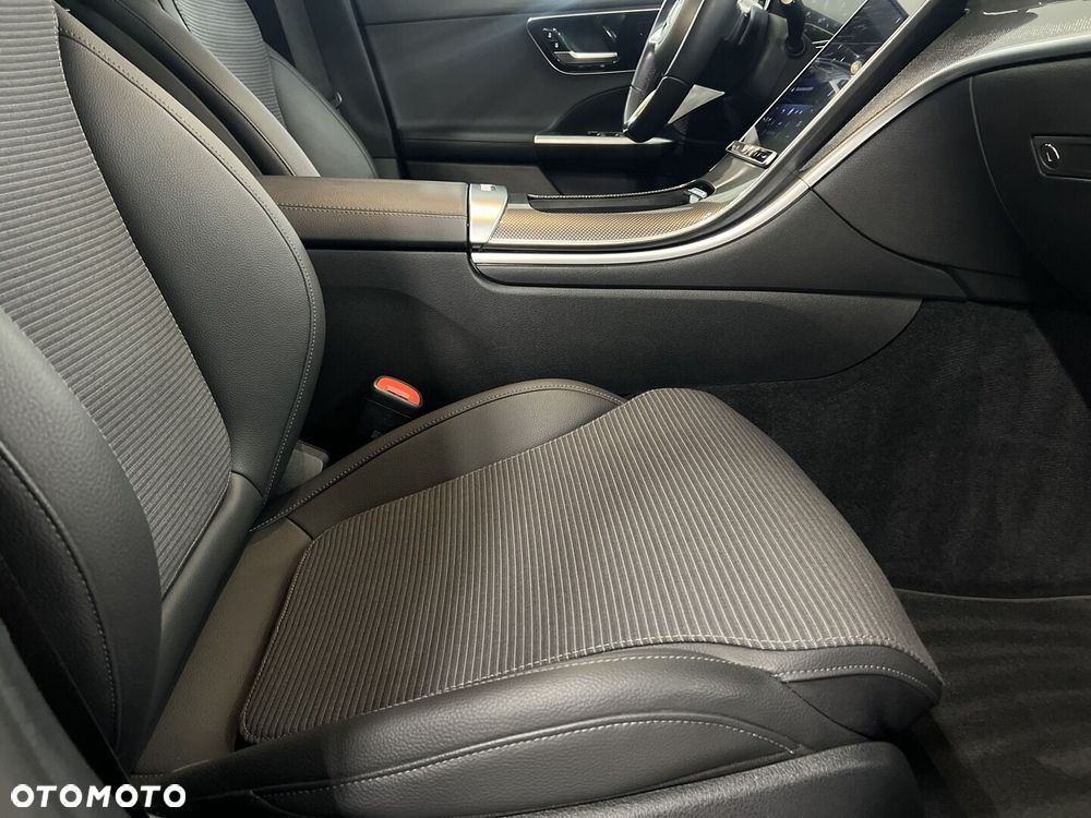 Mercedes-Benz Klasa C - 16