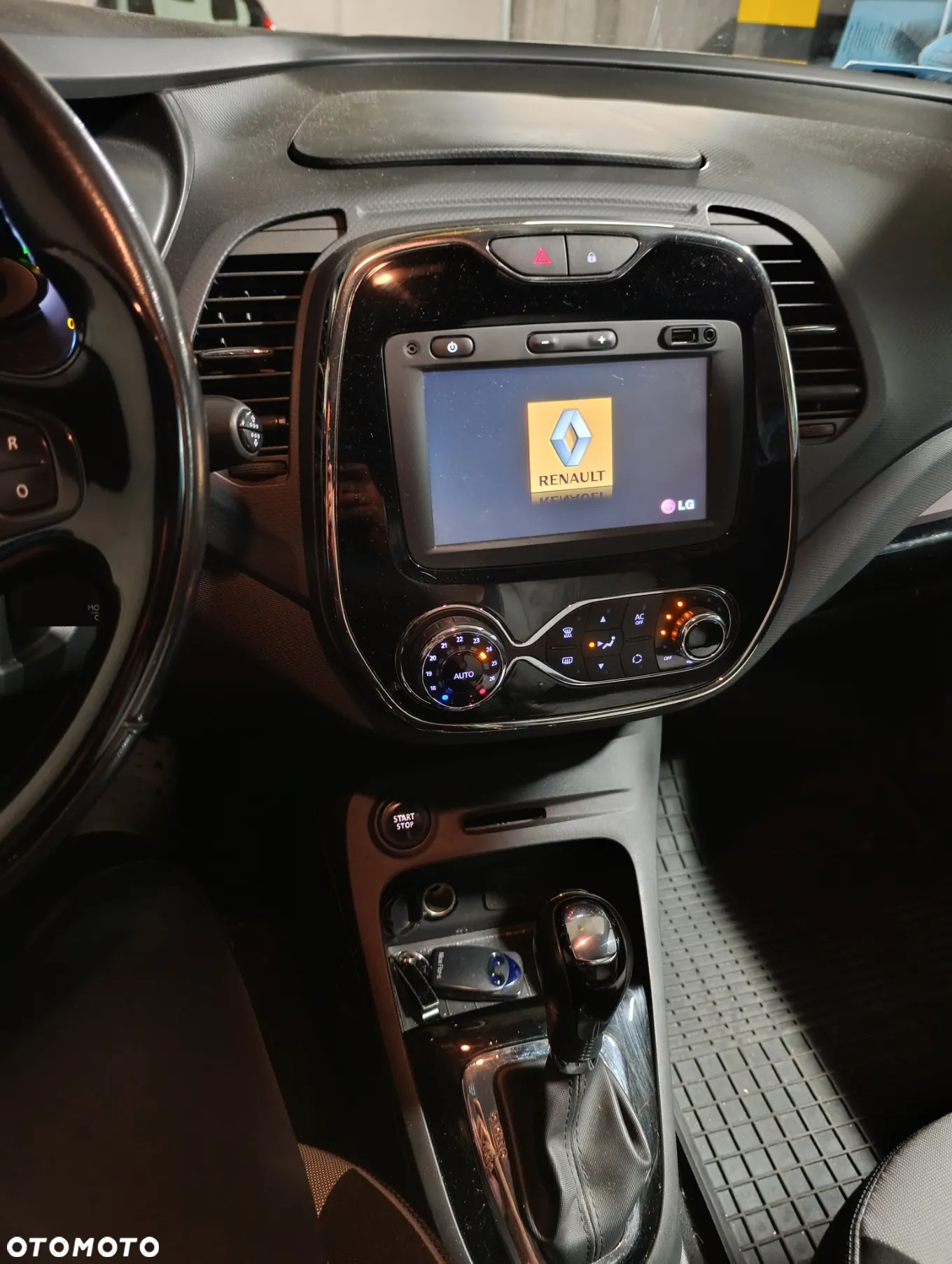Renault Captur - 8