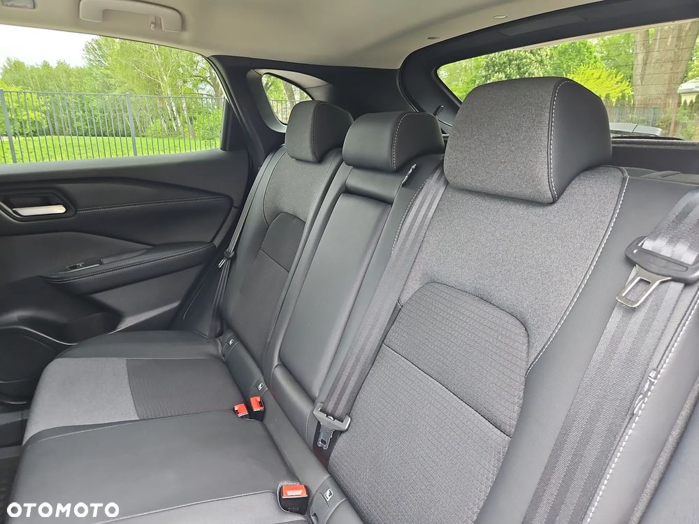 Nissan Qashqai 1.3 DIG-T MHEV N-Connecta Xtronic - 17