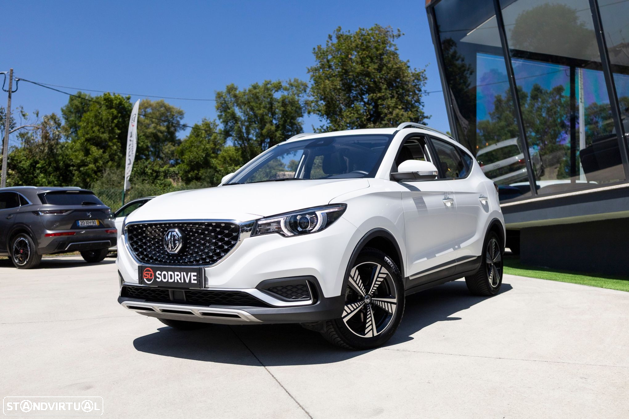 MG ZS - 6