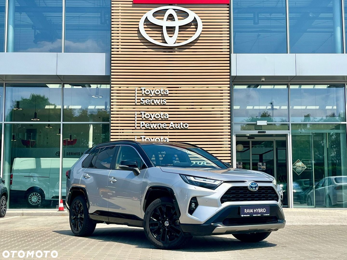Toyota RAV4 - 1