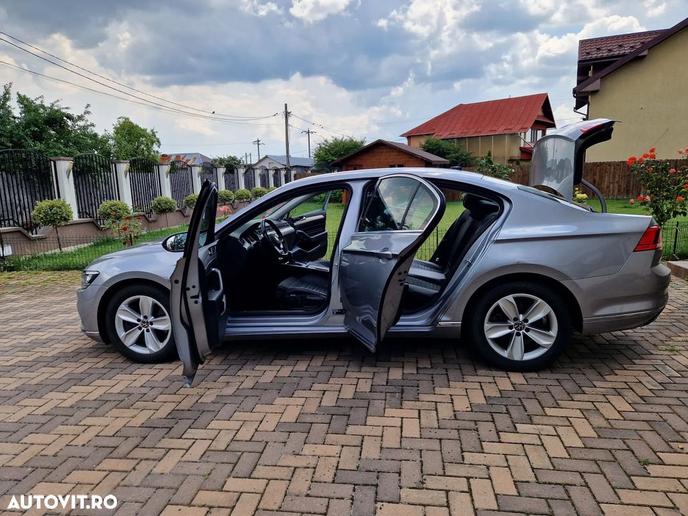 Volkswagen Passat - 20