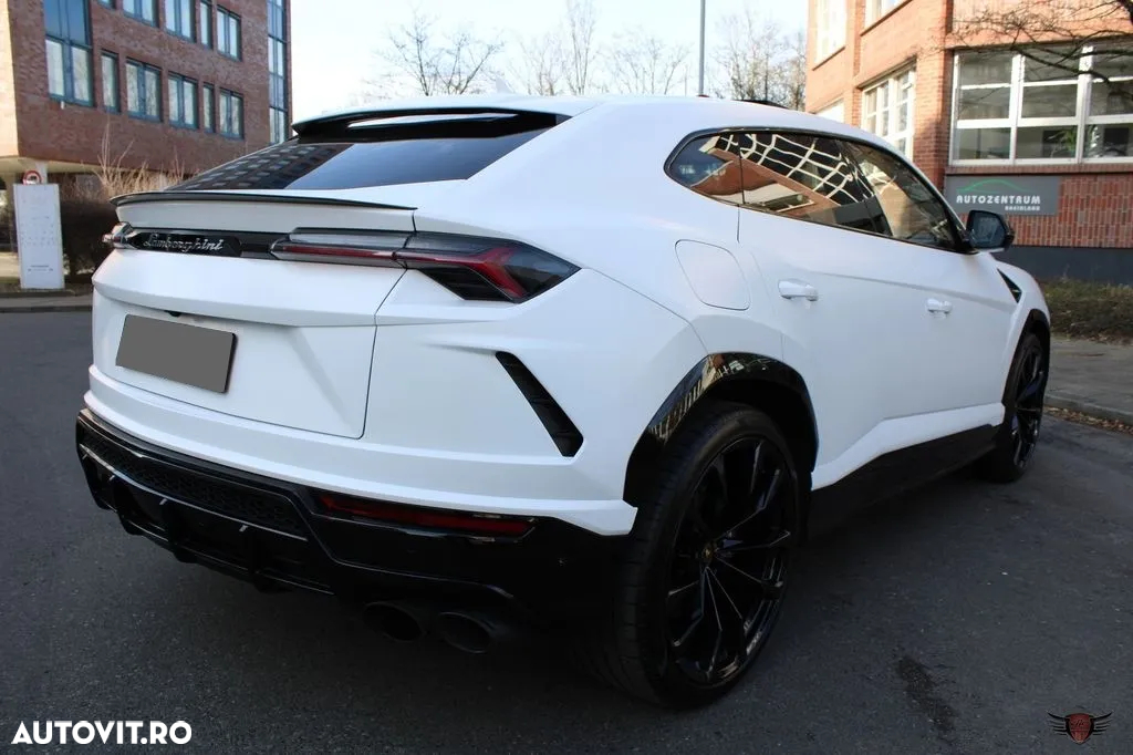 Lamborghini URUS Standard - 4