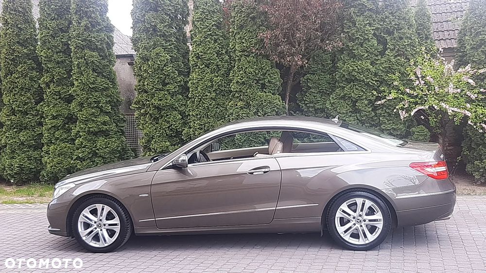 Mercedes-Benz Klasa E 250 CGI BlueEFFICIENCY Automatik Avantgarde - 5