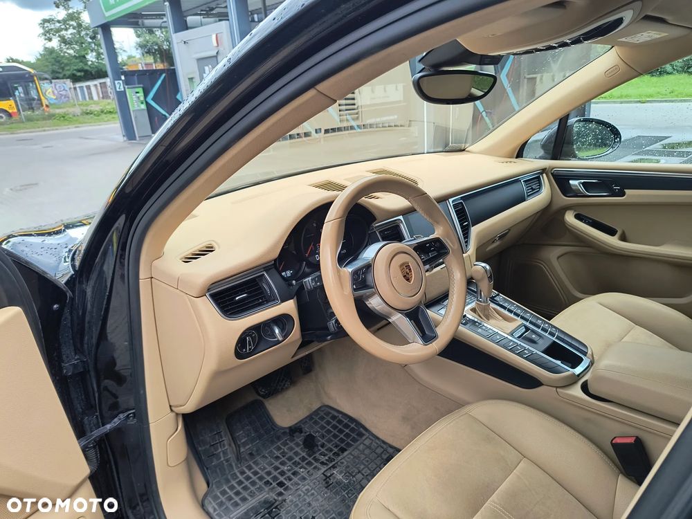 Porsche Macan - 11