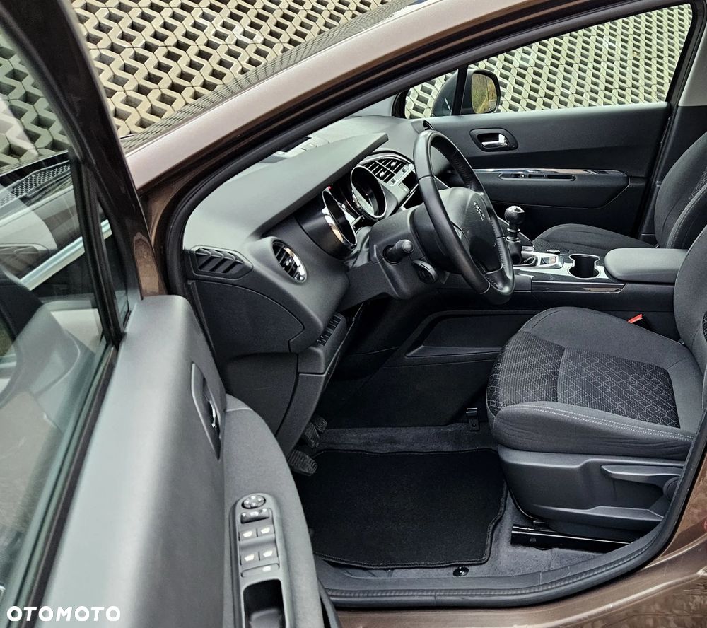 Peugeot 3008 PureTech 130 Style - 24