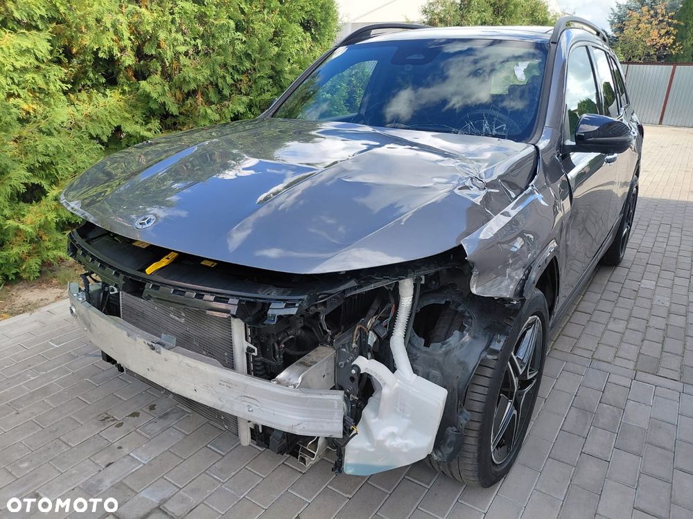 Mercedes-Benz GLB - 3