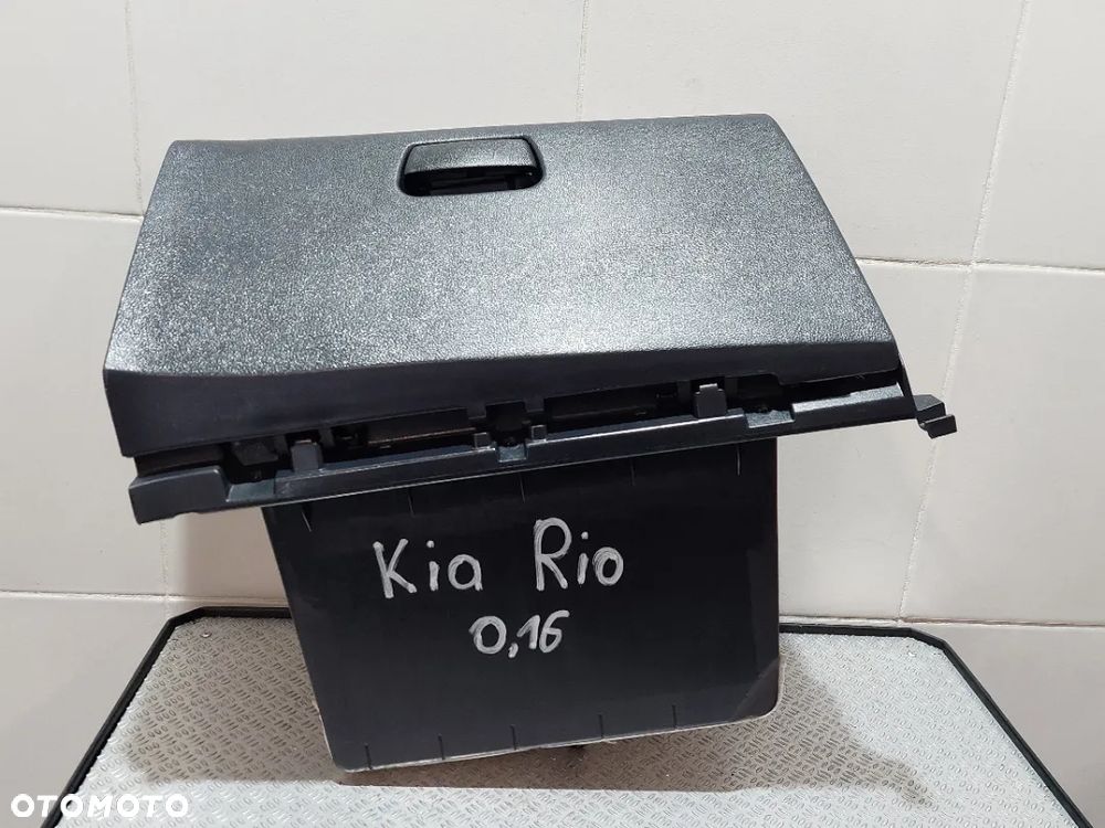 SCHOWEK OD PASAŻERA KIA RIO III 3 R2016 1,2B NR 845121W020 - 2