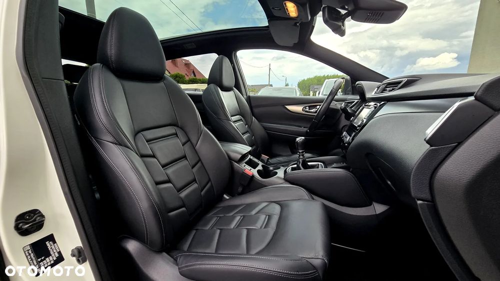 Nissan Qashqai 1.2 DIG-T Tekna+ - 28