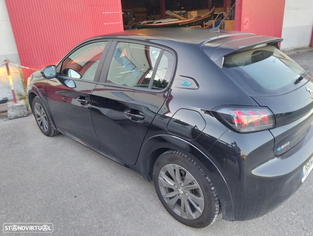 Peugeot 208 - 3