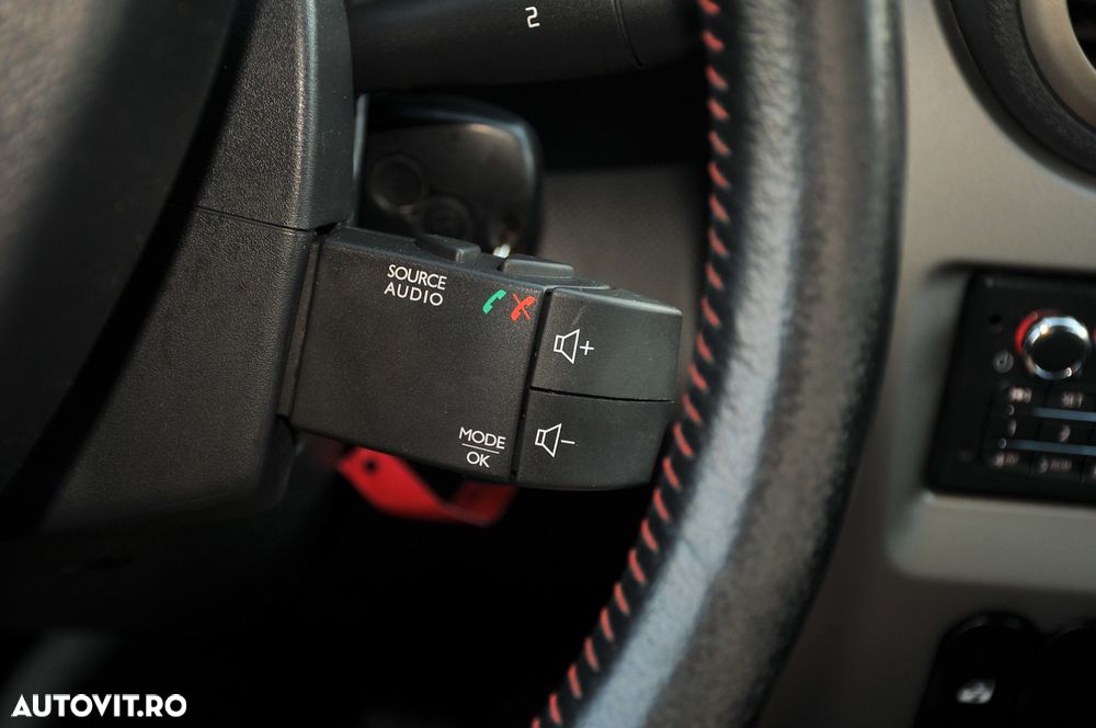 Dacia Duster 1.5 dCi 4x2 Laureate - 17