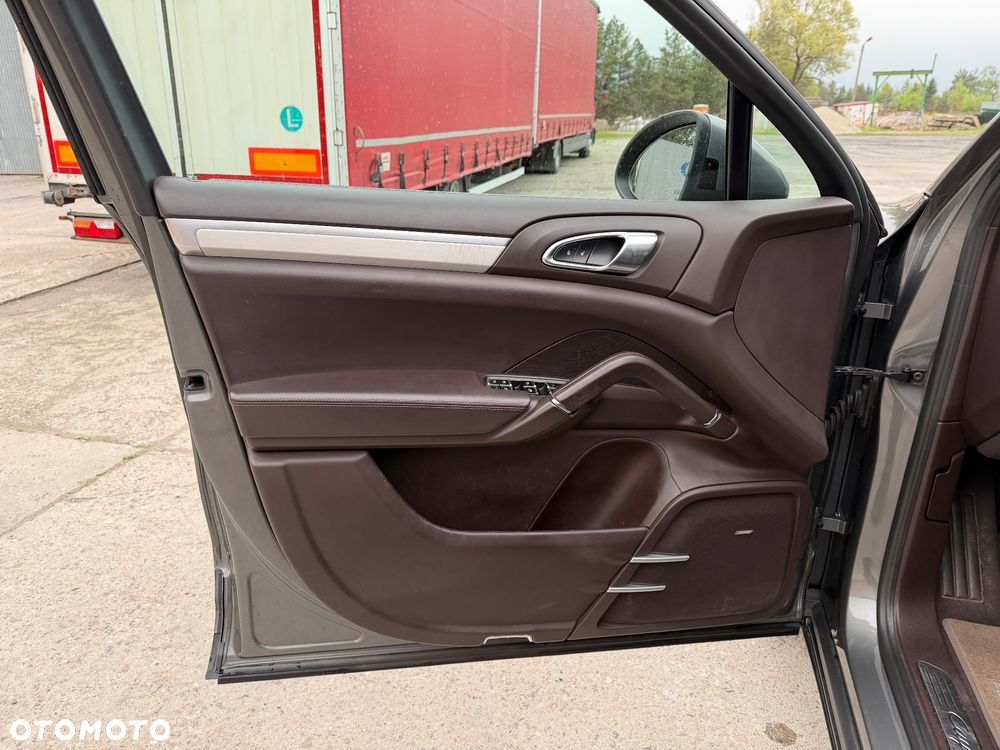 Porsche Cayenne S Diesel - 24