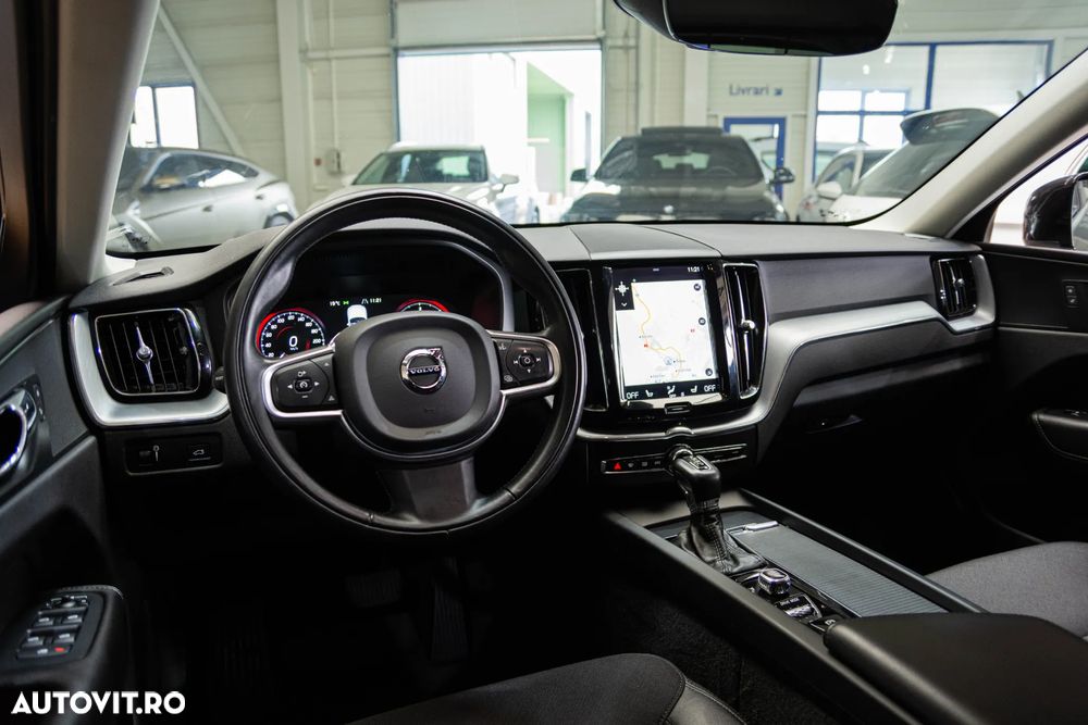 Volvo XC 60 D4 AWD Momentum - 6