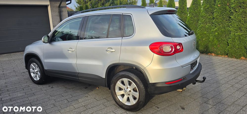 Volkswagen Tiguan - 16