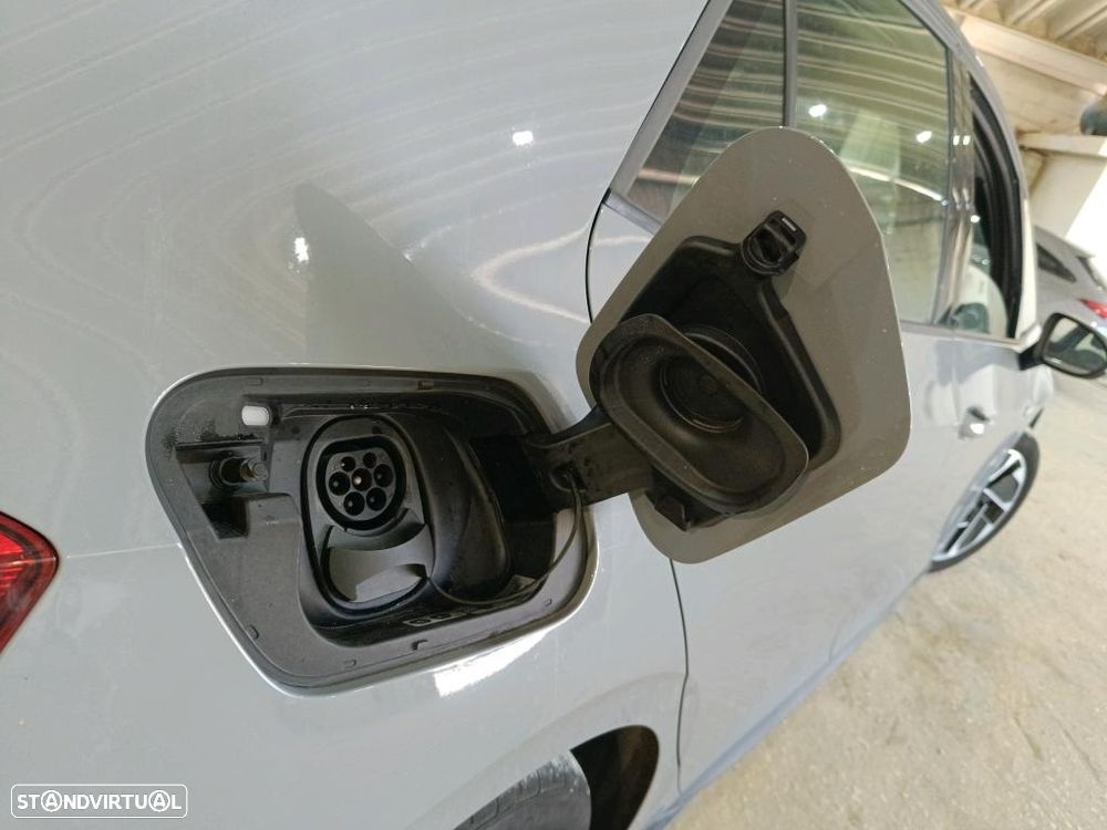 VW ID.3 Pro Performance - 11