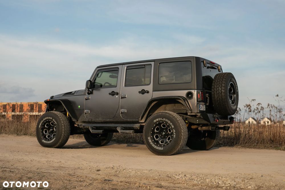 Jeep Wrangler 3.6 Unlim Sahara - 4