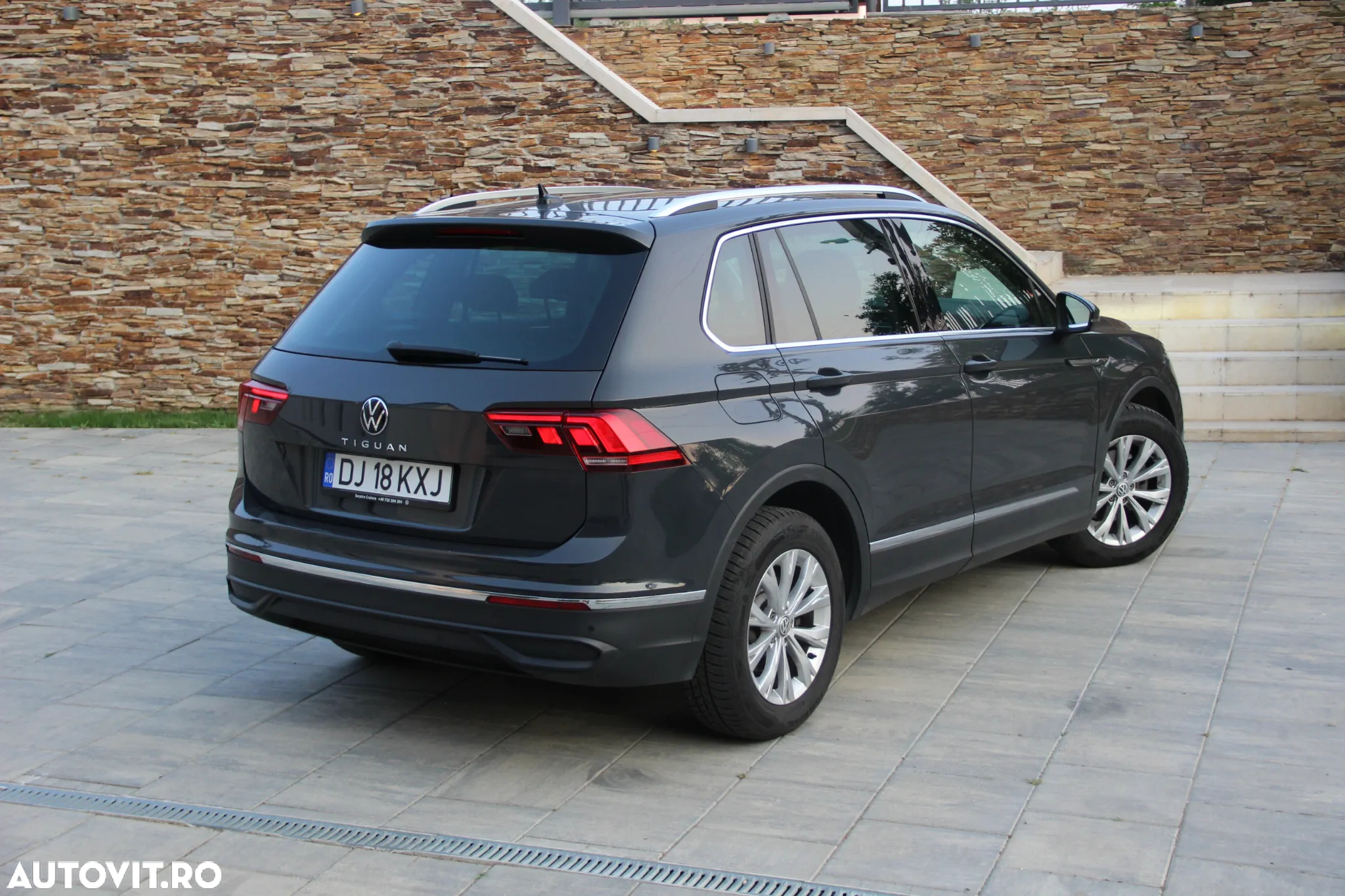 Volkswagen Tiguan 2.0 TDI DSG Elegance - 5