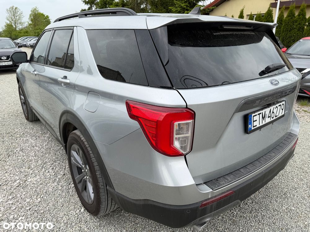 Ford Explorer - 12