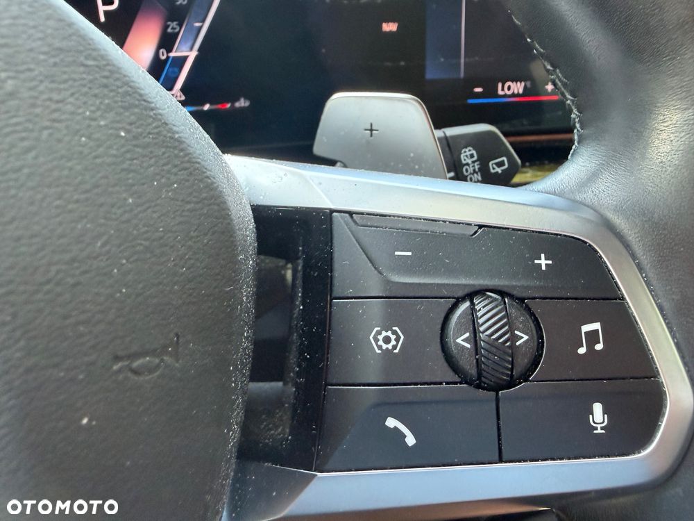 BMW X1 sDrive18i xLine - 30