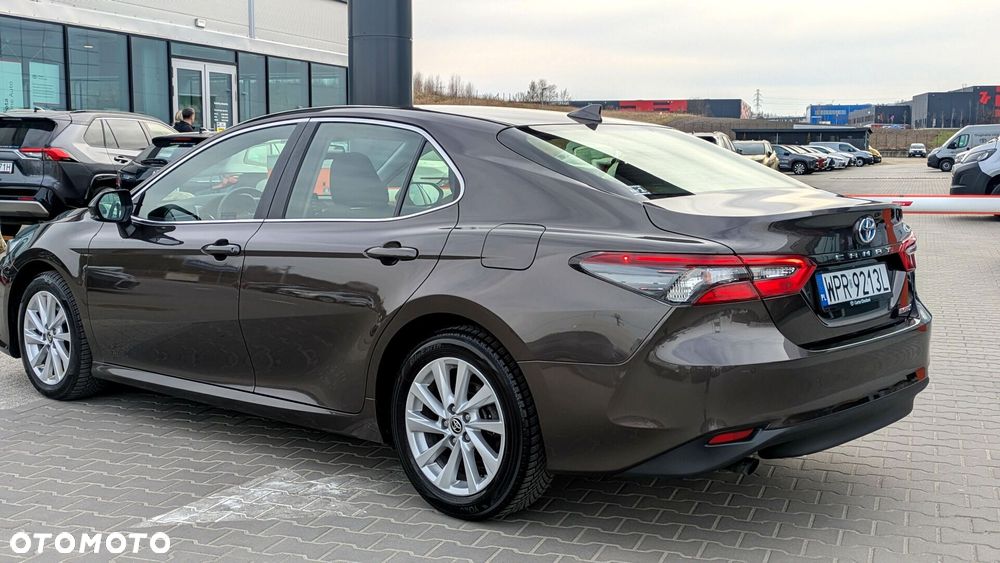 Toyota Camry 2.5 Hybrid Comfort CVT - 6