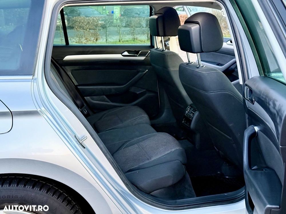 Volkswagen Passat Variant 2.0 TDI SCR BlueMotion Comfortline - 10