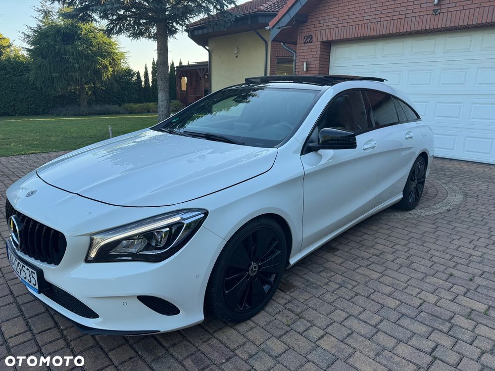 Mercedes-Benz CLA Shooting Brake 180 7G-DCT UrbanStyle Edition - 4