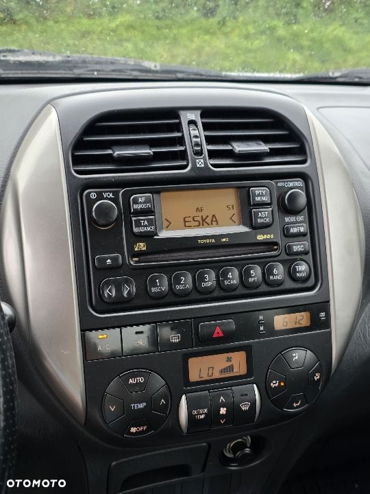 Toyota RAV4 D-4D 4x4 - 7