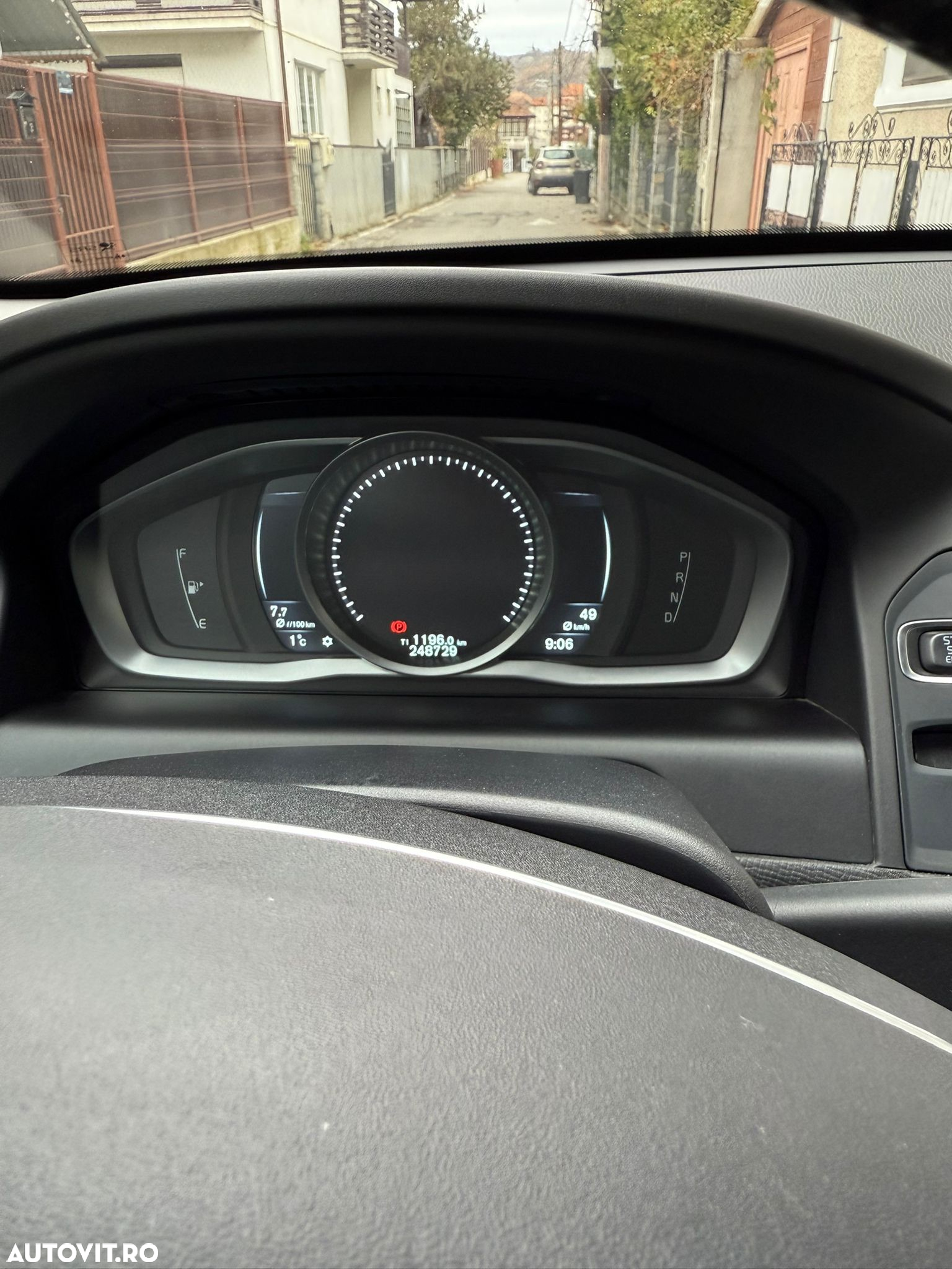 Volvo XC 60 D4AWD Ocean Race - 9