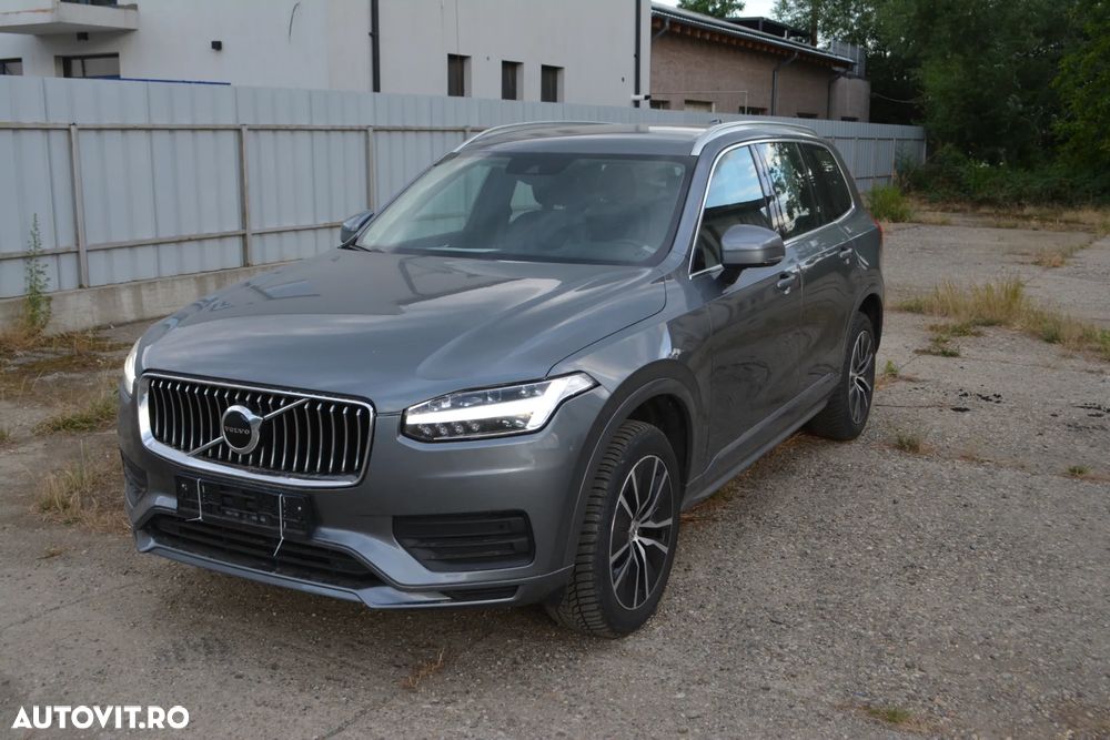 Volvo XC 90 B5 MHEV AWD 7 locuri Momentum Pro