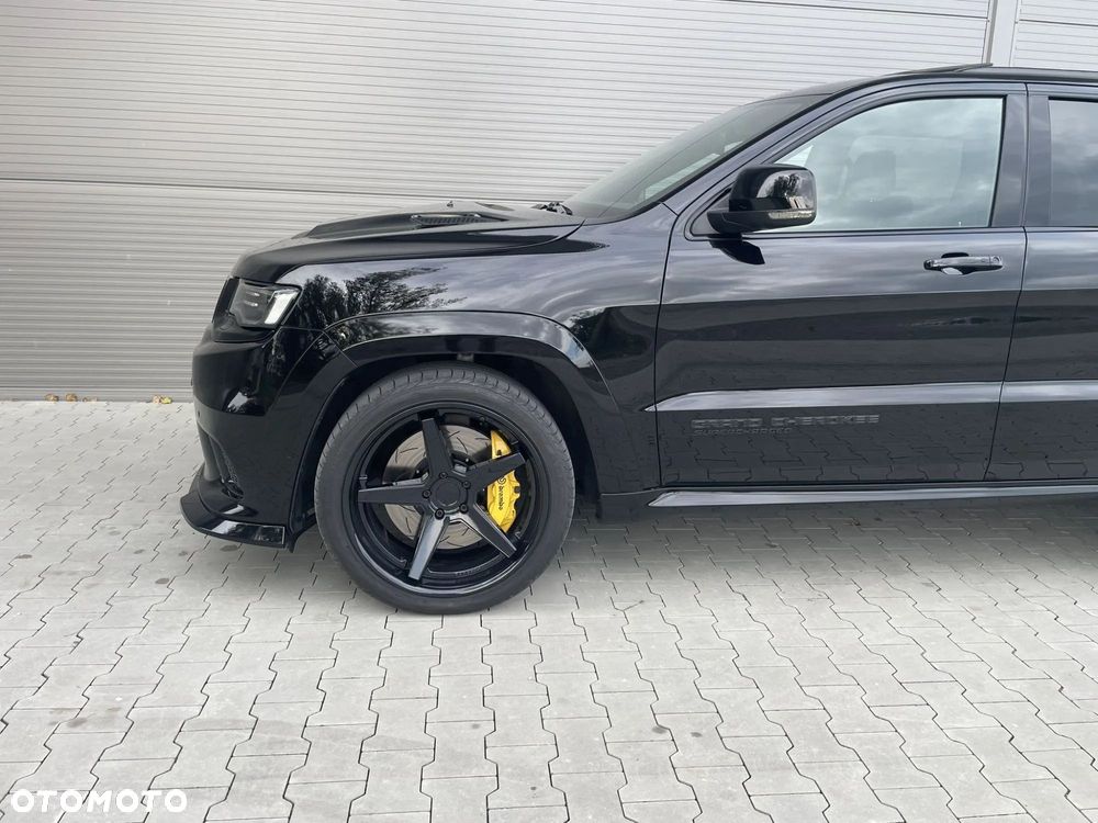 Jeep Grand Cherokee - 35