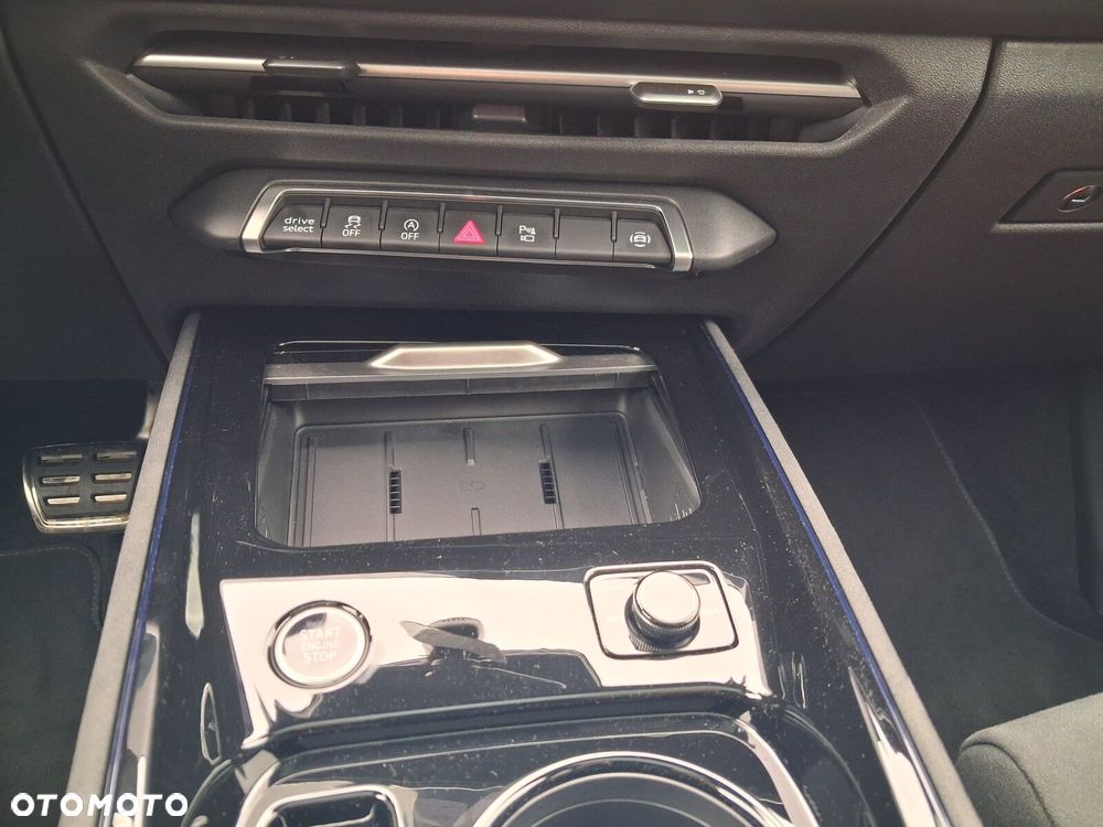 Audi Q3 - 24