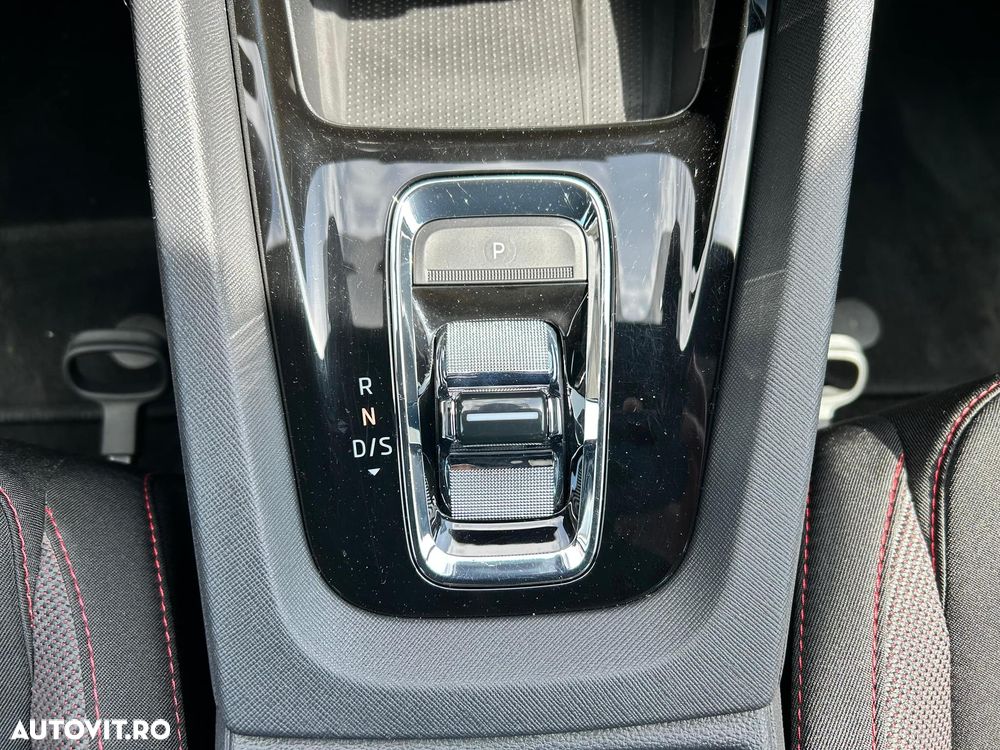 Skoda Octavia 2.0 TSI DSG RS - 14