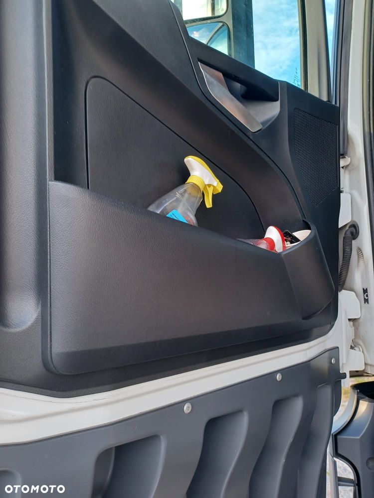 Mercedes-Benz ACTROS - 14