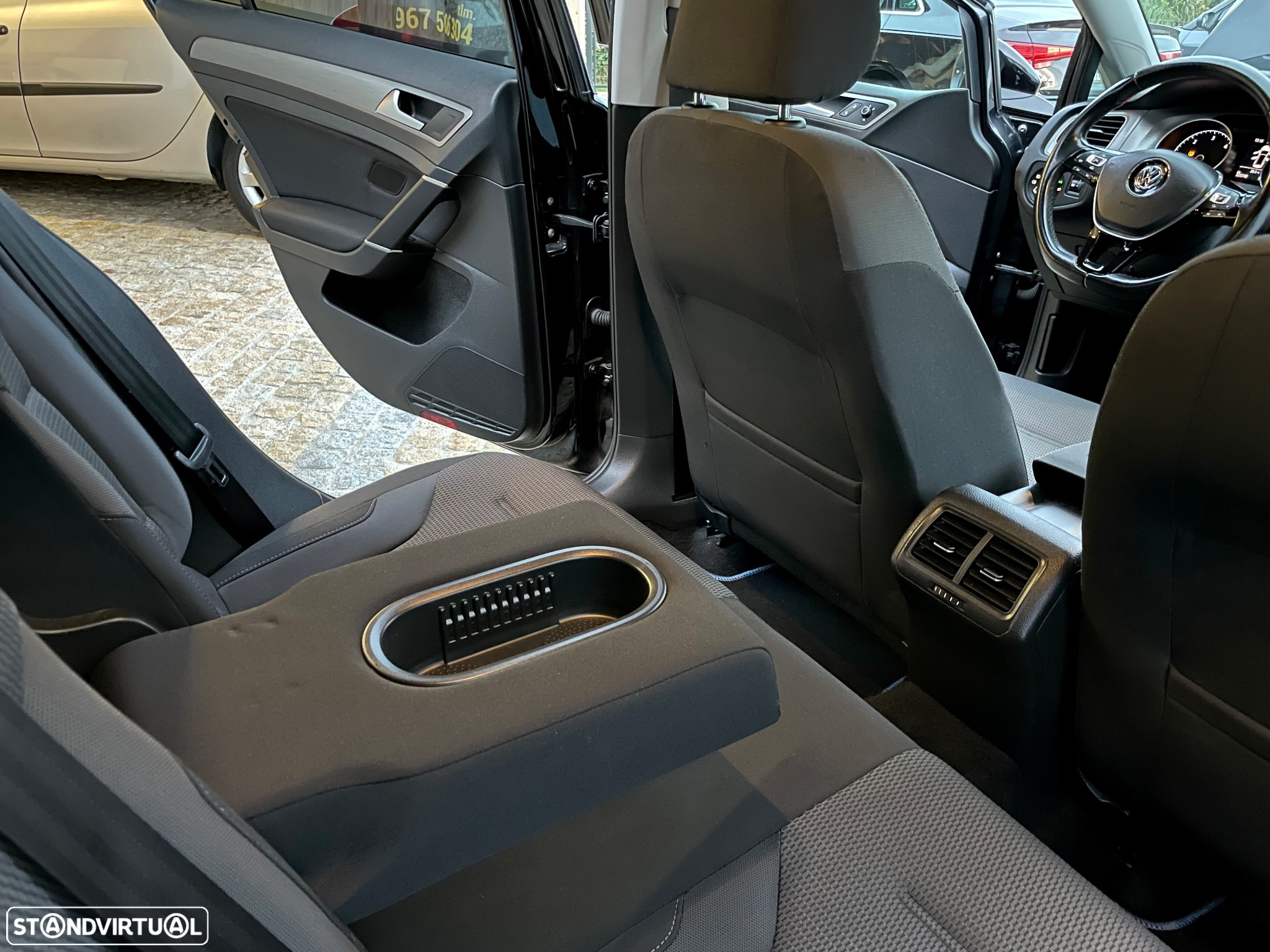 VW Golf Variant 1.6 TDi Highline - 28