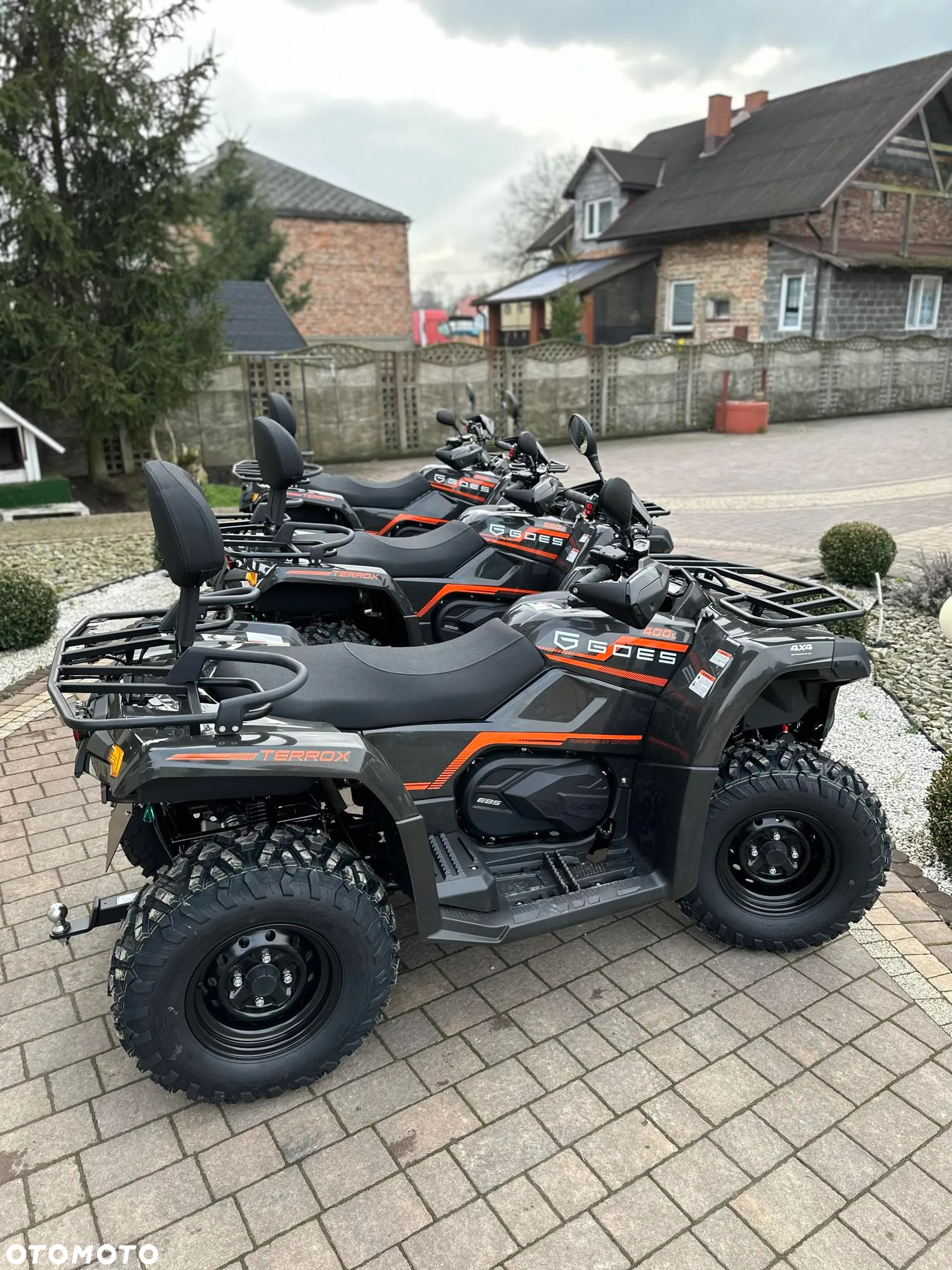 CFMoto CForce - 8