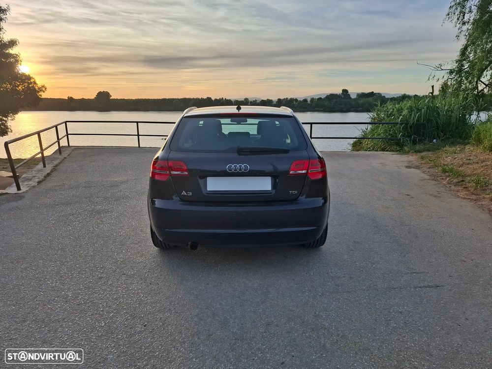 Audi A3 Sportback 1.6 TDI Sport - 4