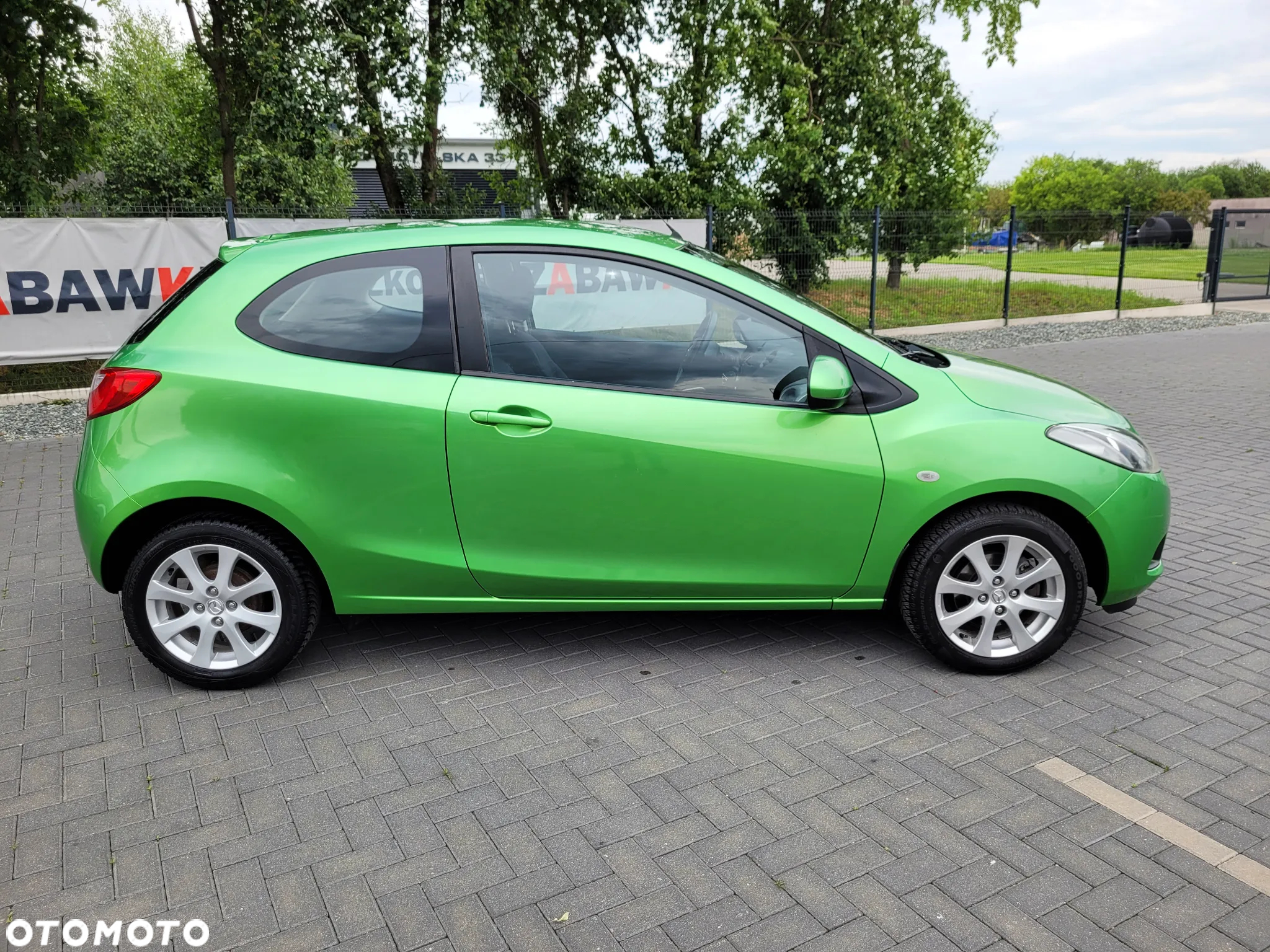 Mazda 2 - 8