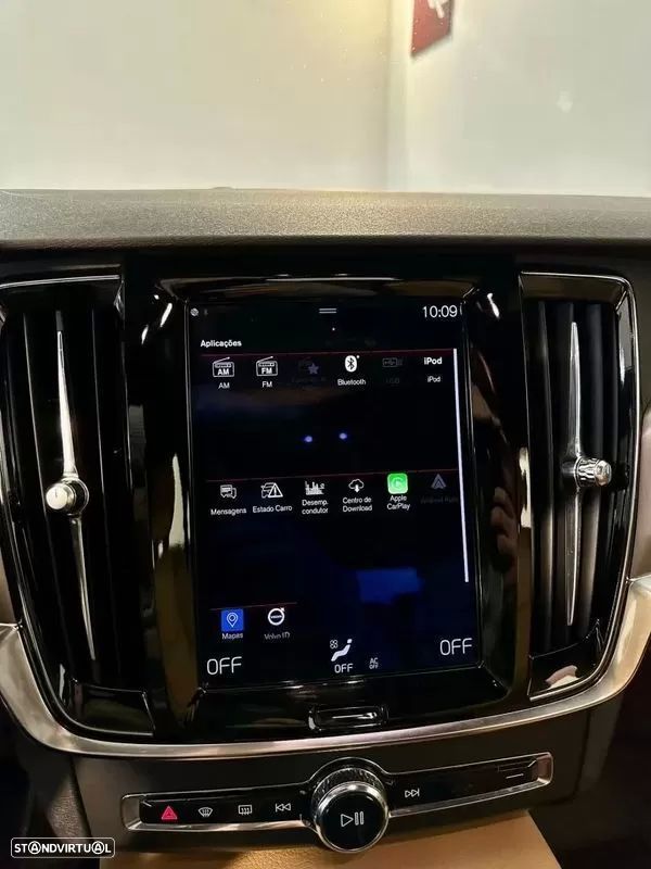 Volvo V90 2.0 D4 Momentum Geartronic - 27