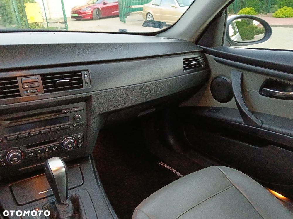 BMW Seria 3 330xd - 20
