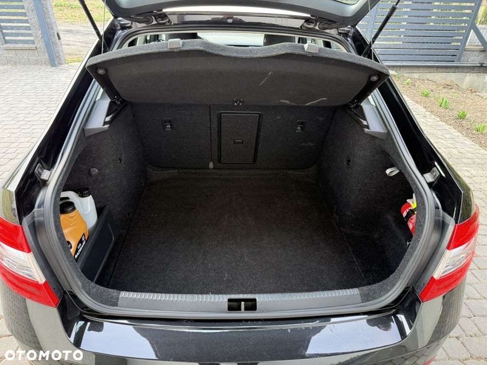 Skoda Octavia 1.6 TDI Ambition DSG - 21