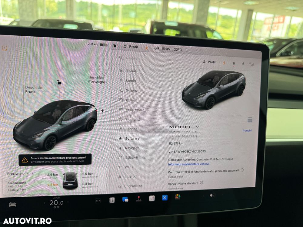 Tesla Model Y - 7